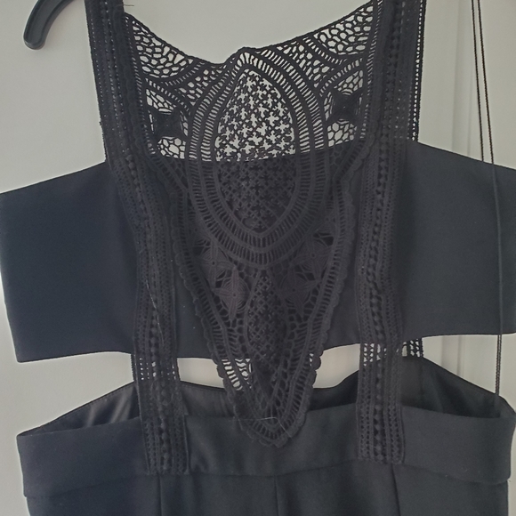 Pant jumpsuit - Picture 2 of 3